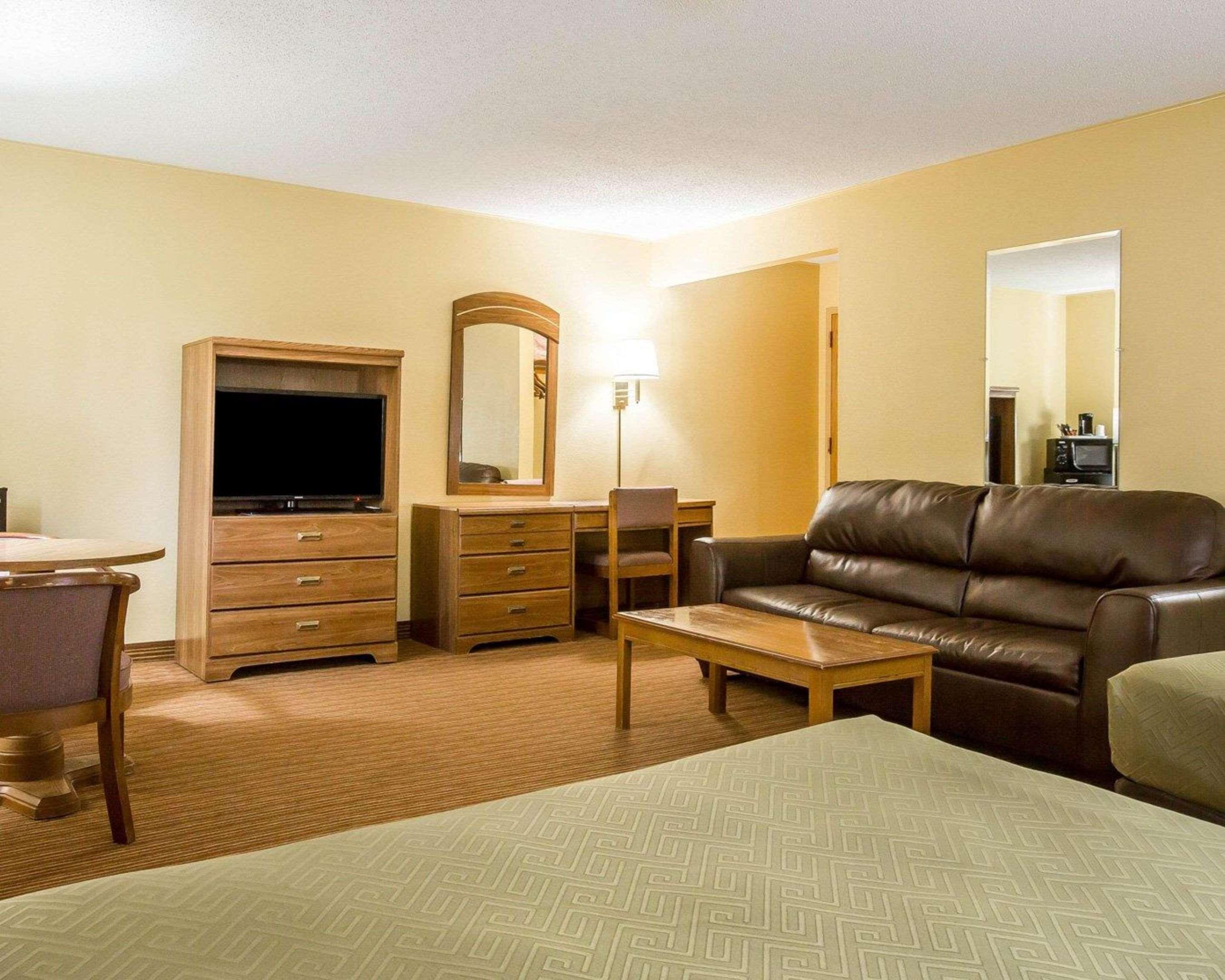 Surestay By Best Western Massena Exterior foto