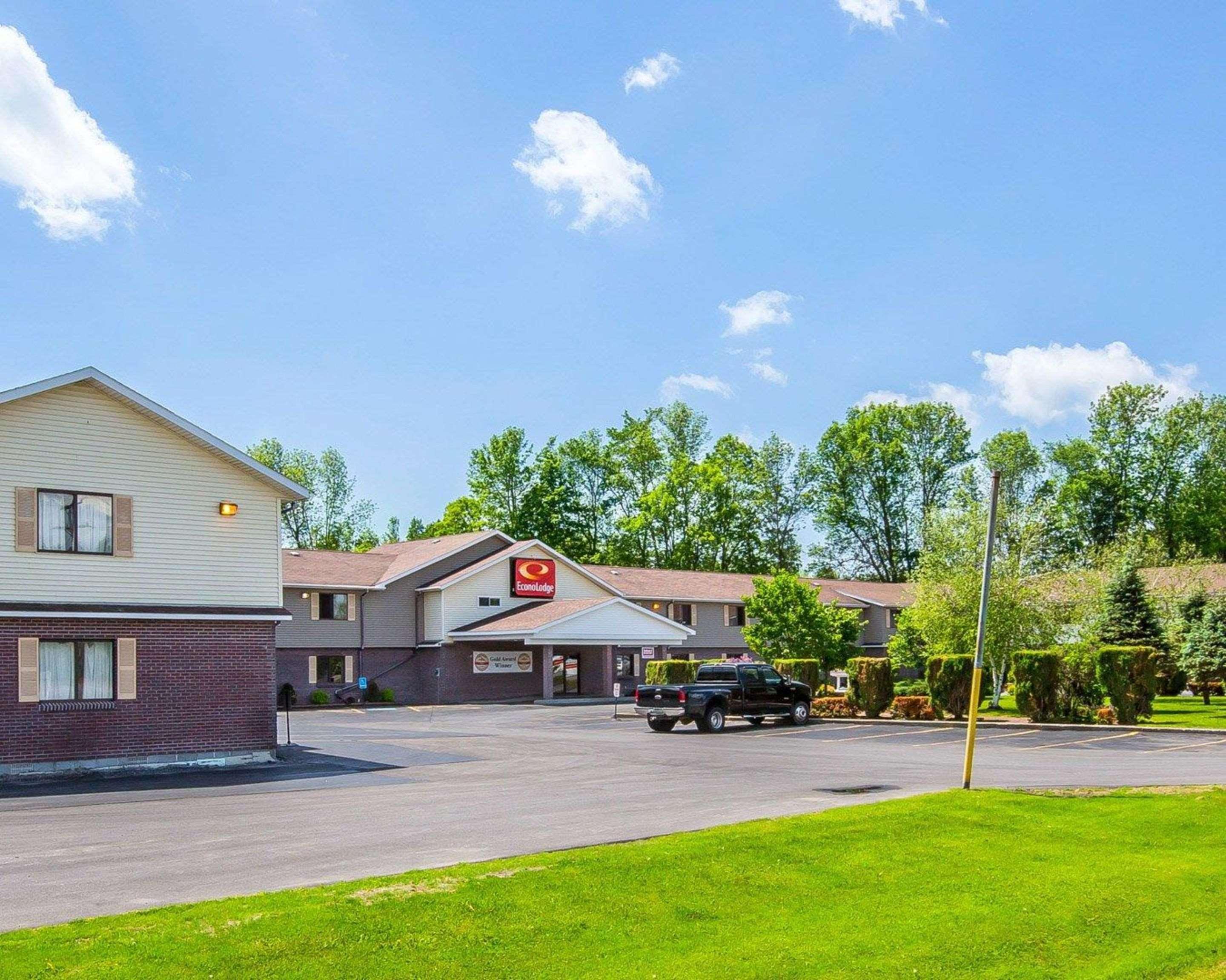 Surestay By Best Western Massena Exterior foto