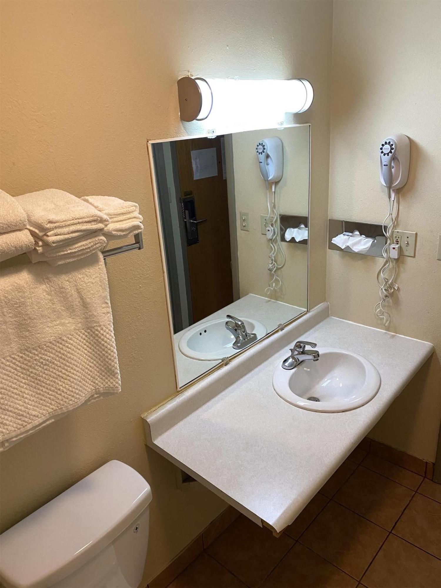 Surestay By Best Western Massena Exterior foto